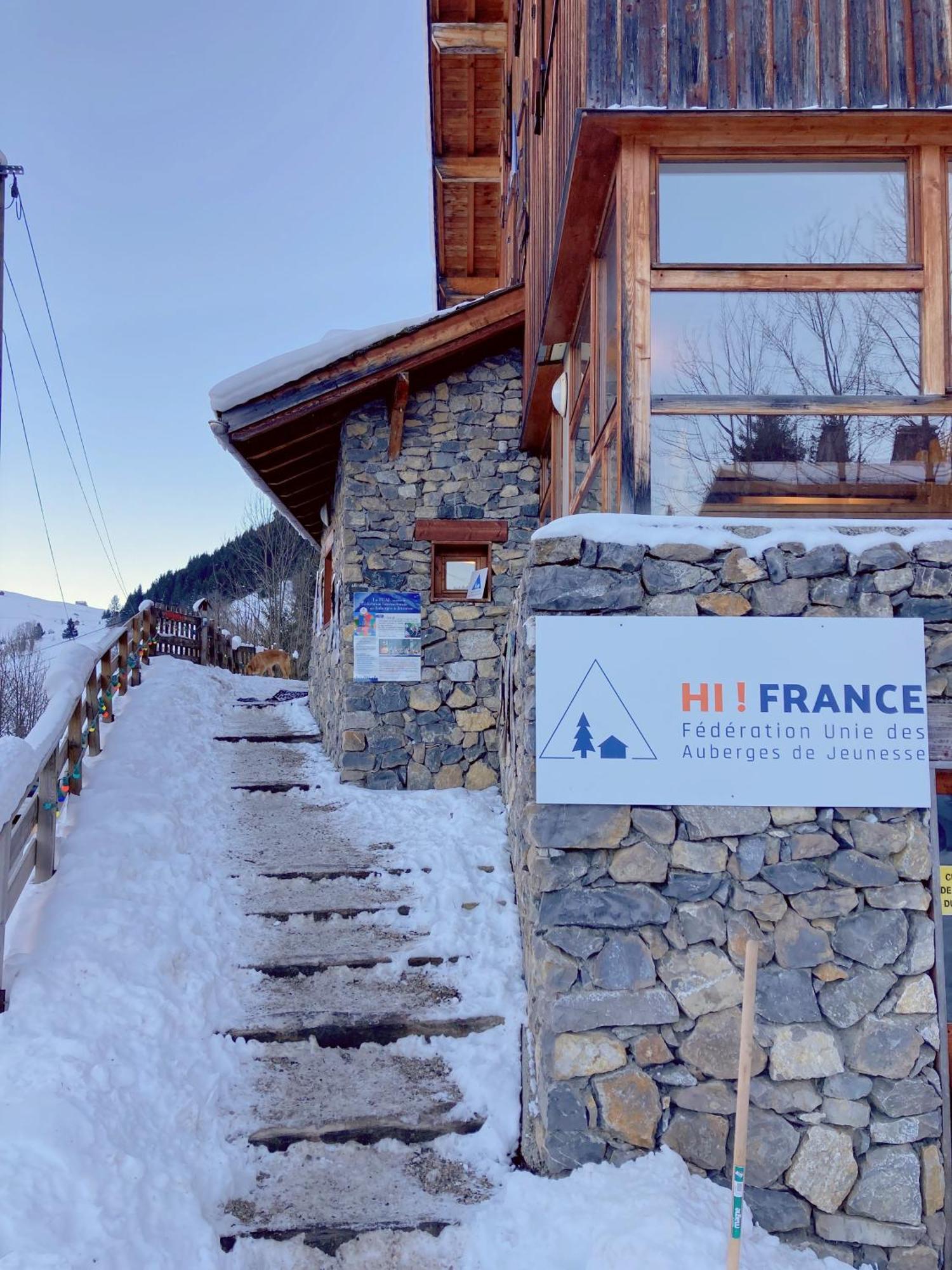 Auberge De Jeunesse Hi 拉克吕萨 外观 照片