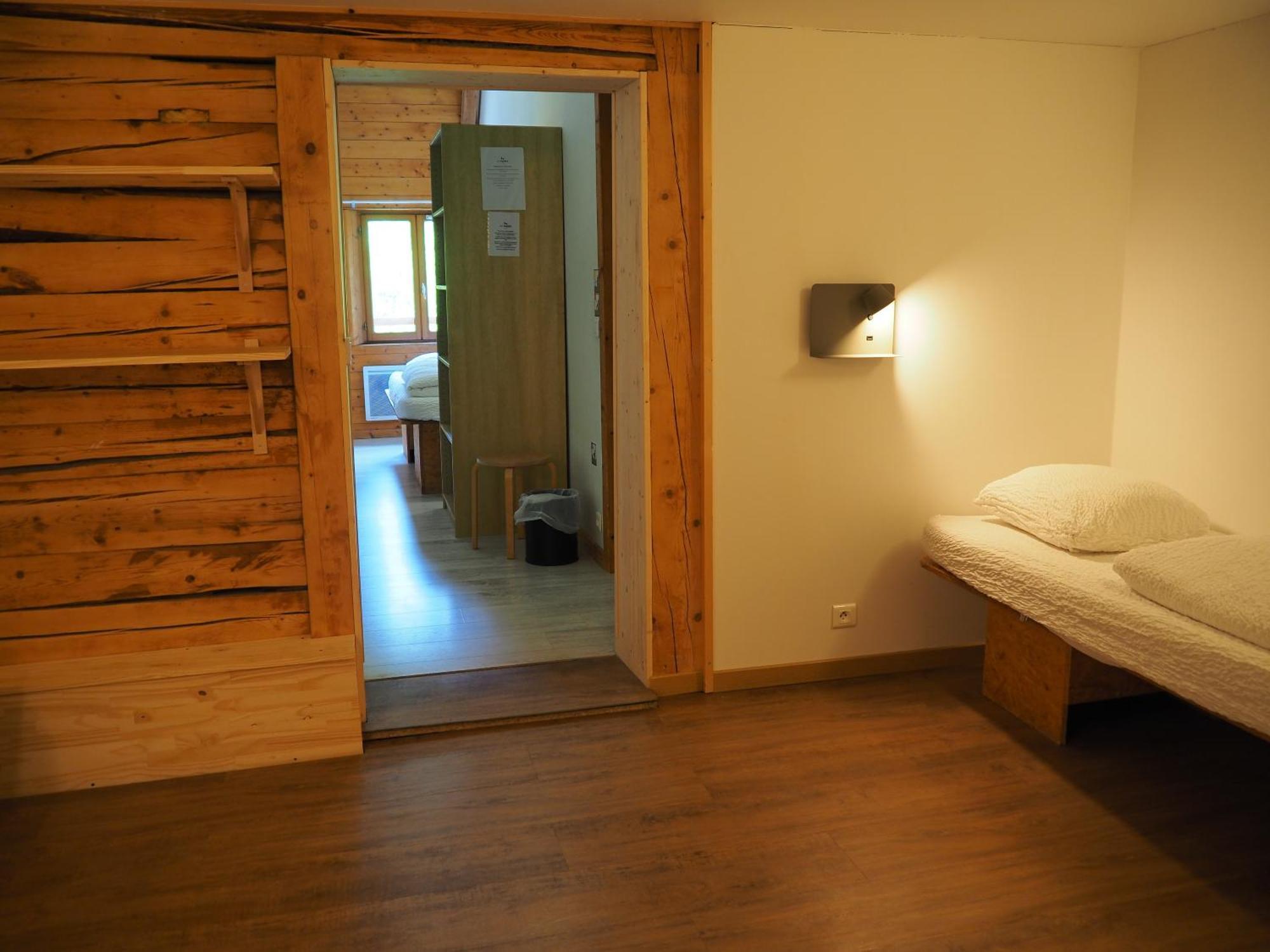 Auberge De Jeunesse Hi 拉克吕萨 外观 照片