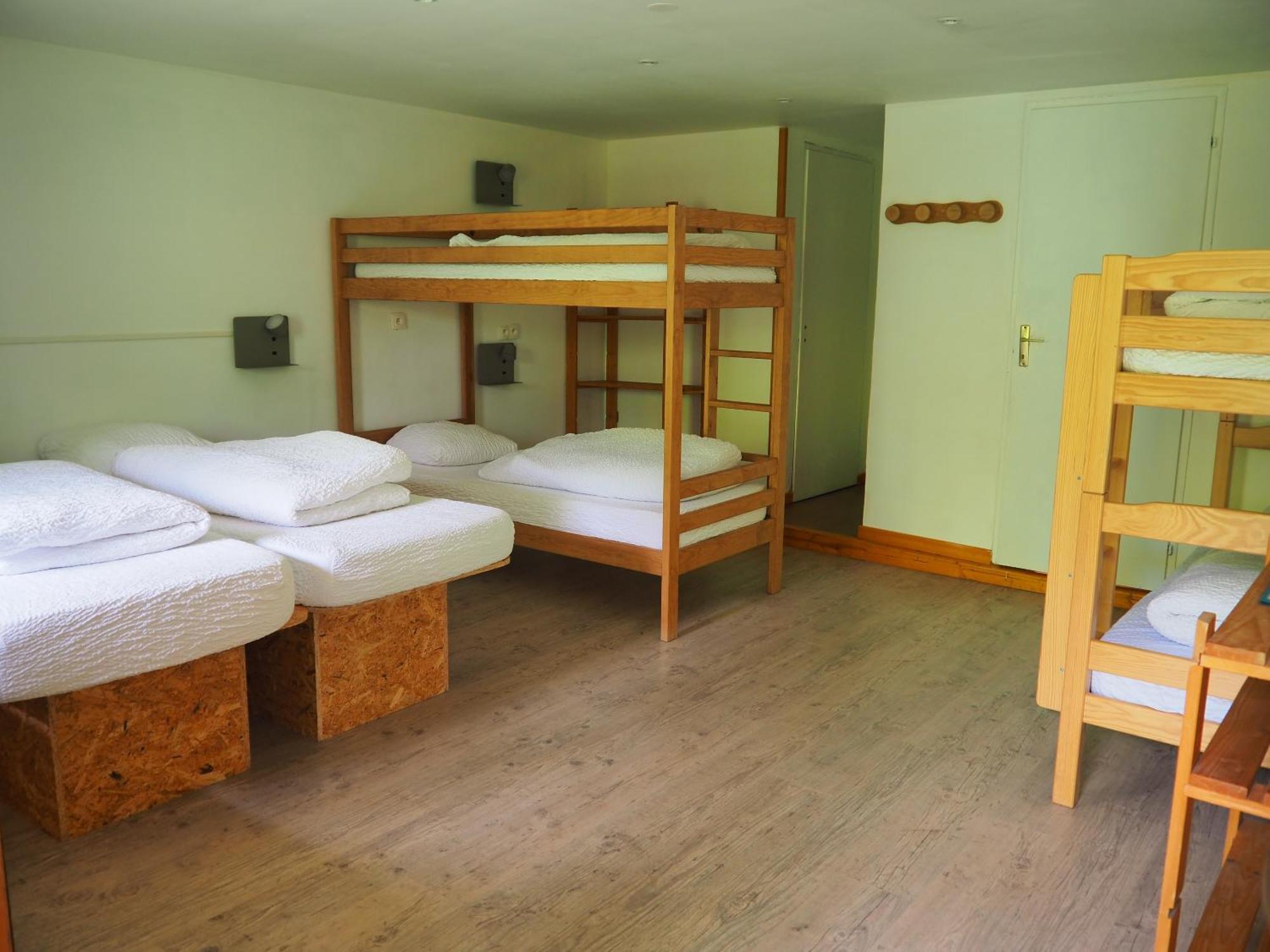 Auberge De Jeunesse Hi 拉克吕萨 外观 照片