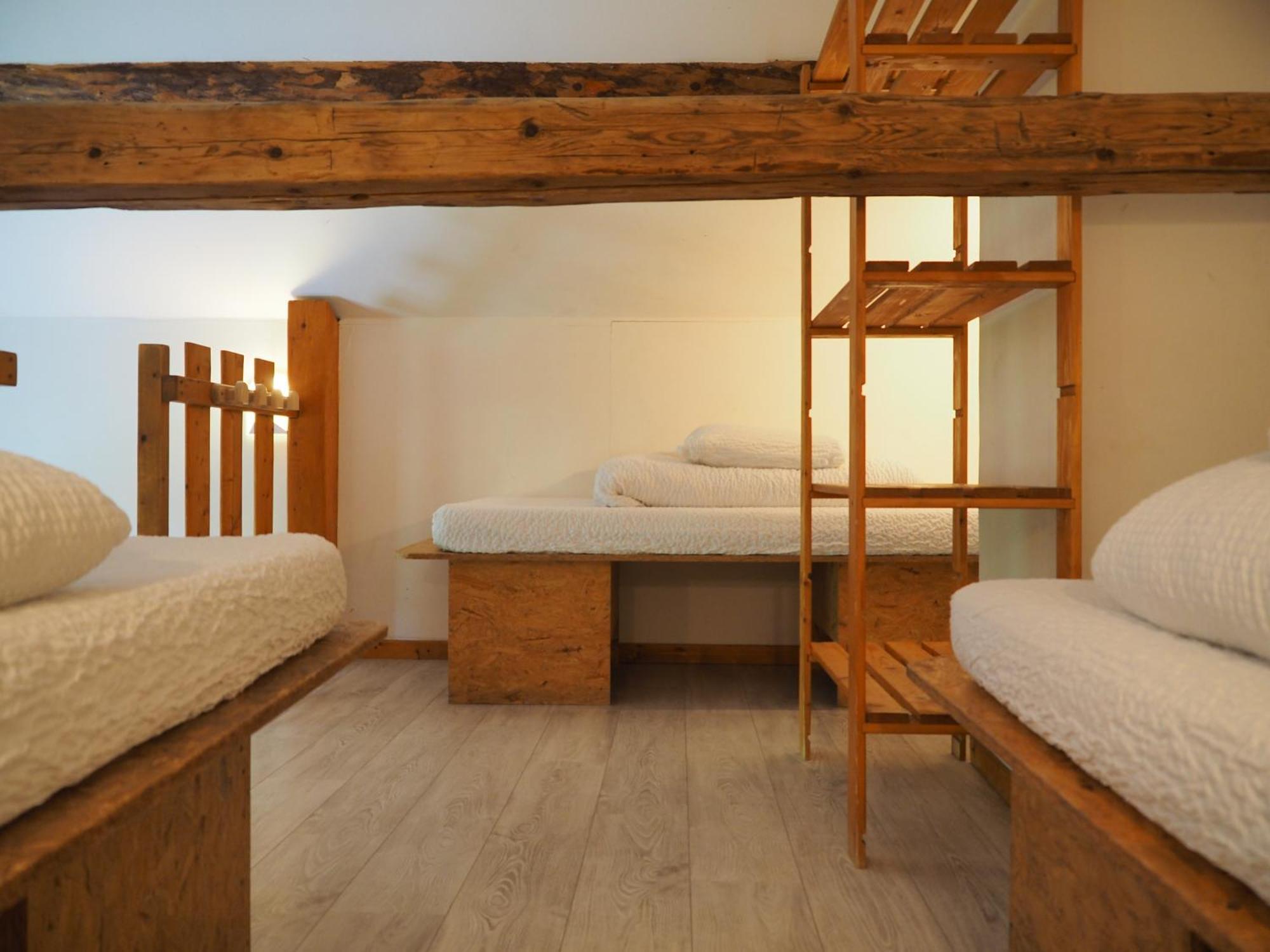 Auberge De Jeunesse Hi 拉克吕萨 外观 照片