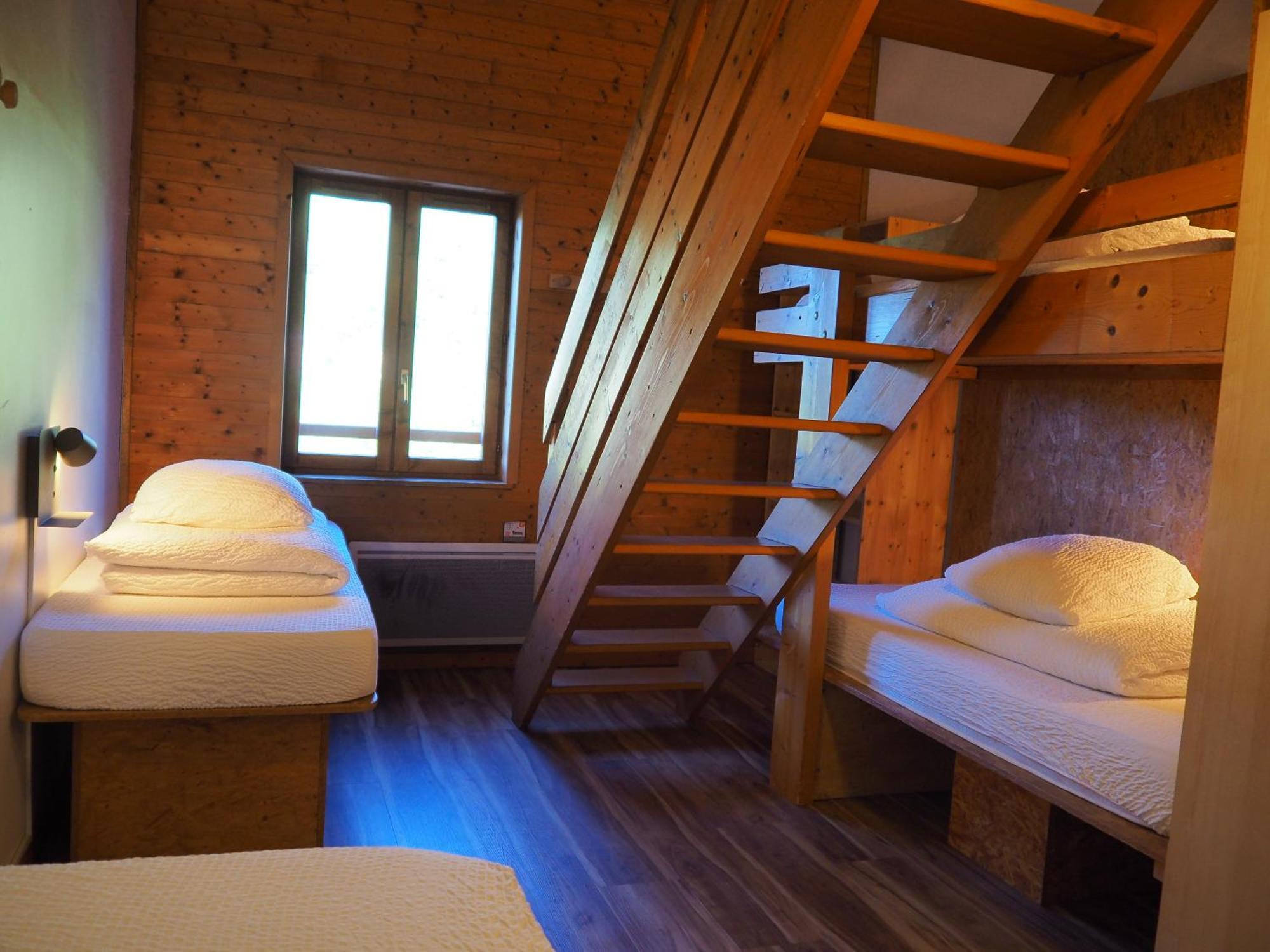 Auberge De Jeunesse Hi 拉克吕萨 外观 照片
