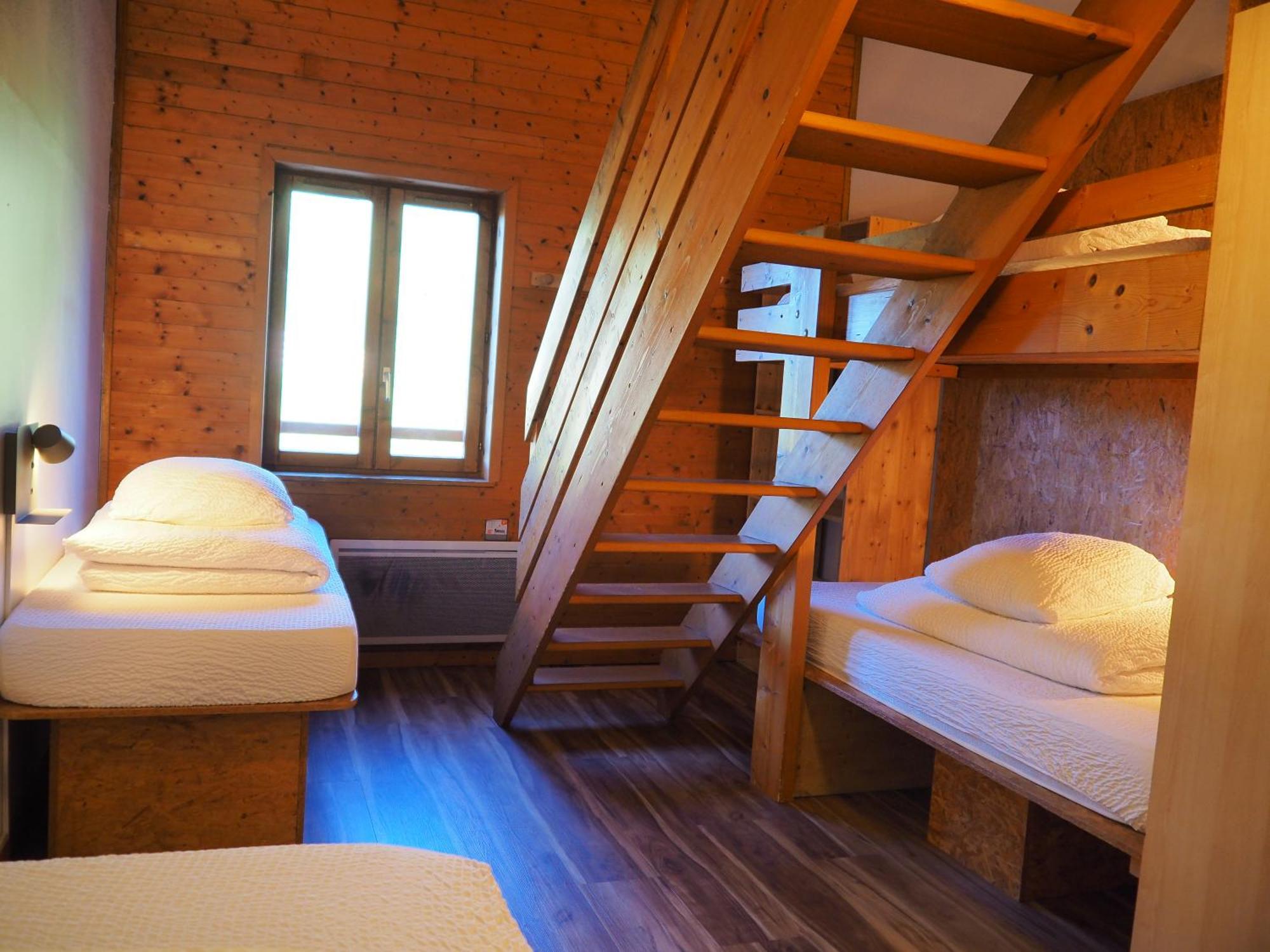 Auberge De Jeunesse Hi 拉克吕萨 外观 照片