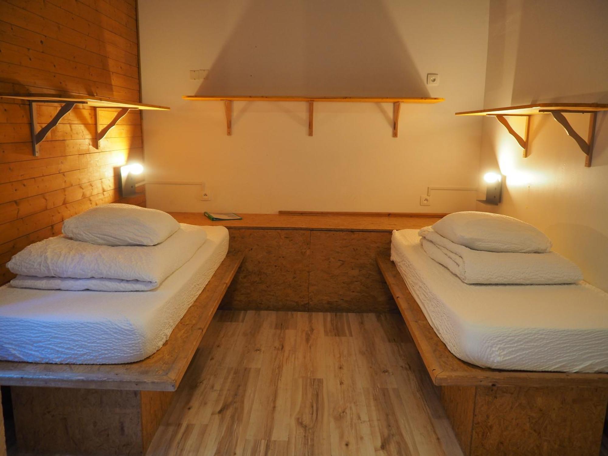 Auberge De Jeunesse Hi 拉克吕萨 外观 照片