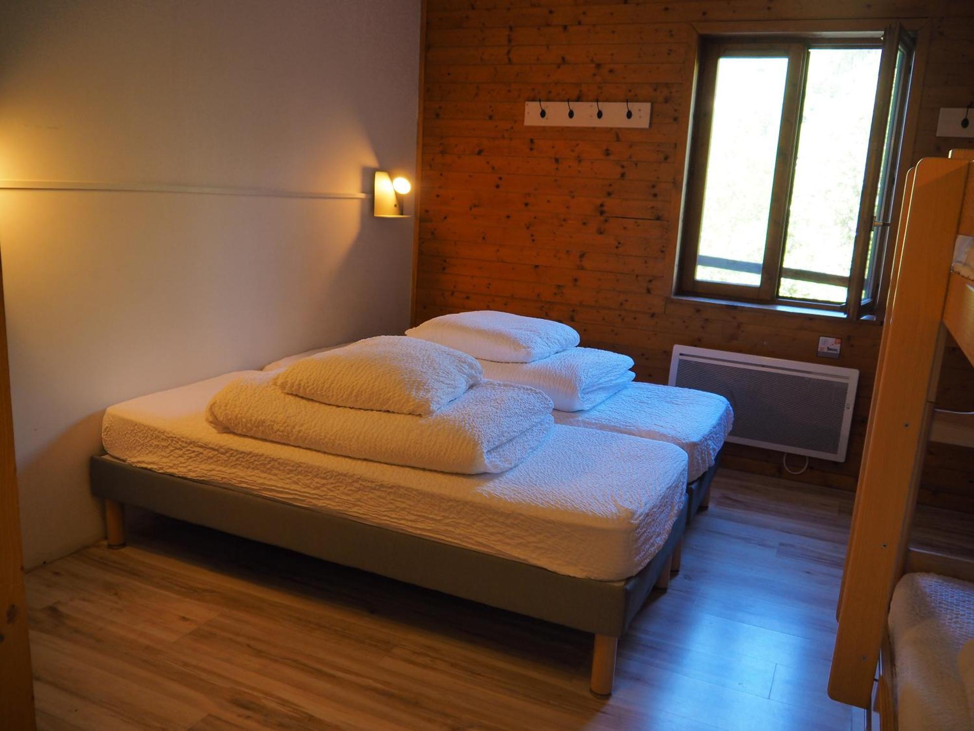 Auberge De Jeunesse Hi 拉克吕萨 外观 照片